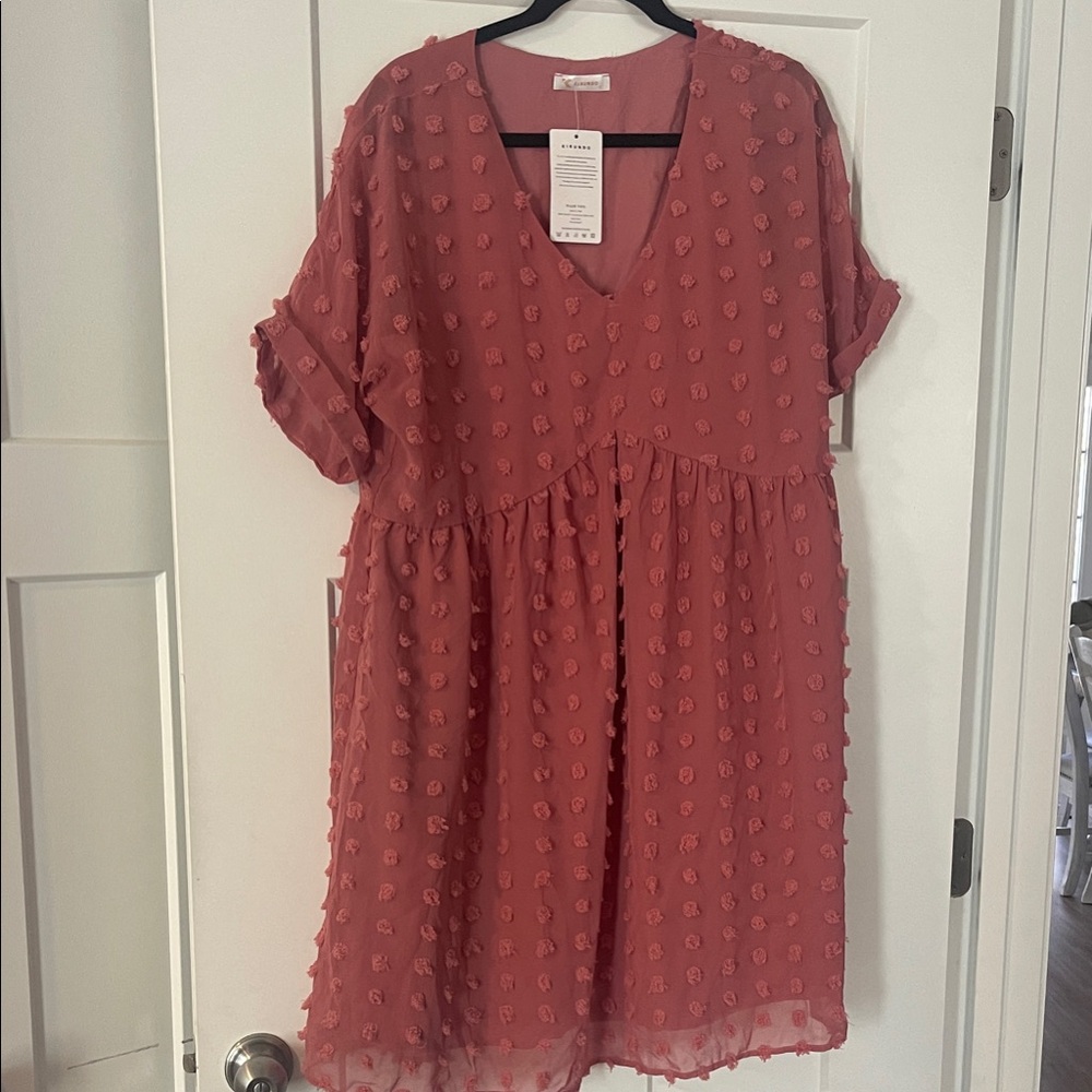 Textured V-Neck Dress in pink/rust